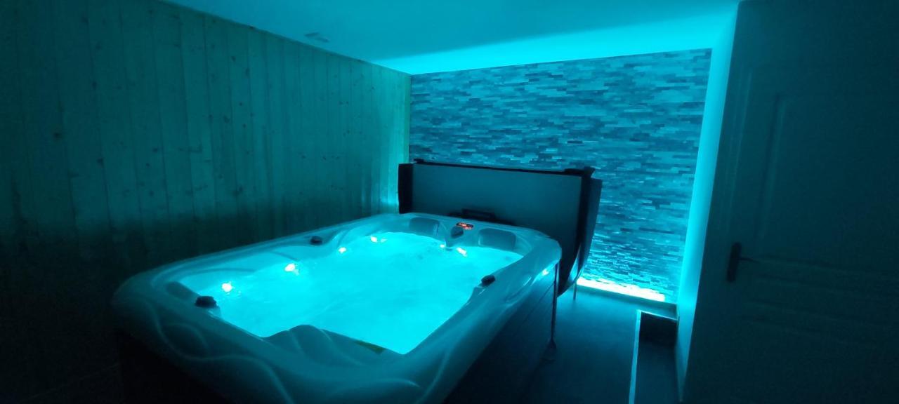 Suite Eden Avec Jacuzzi Prive Шомон Екстериор снимка